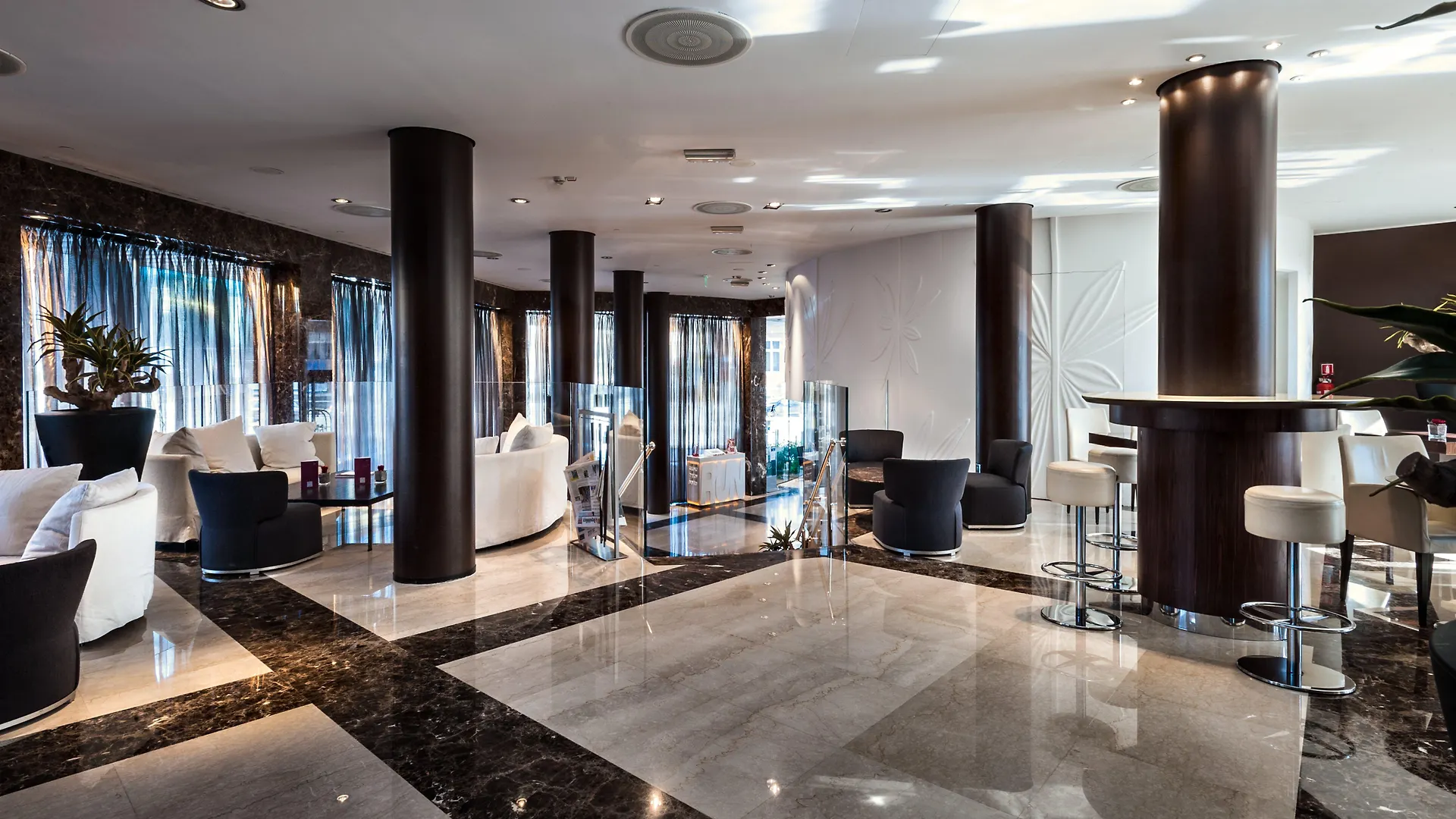 Crowne Plaza Milan City By Ihg Hotel