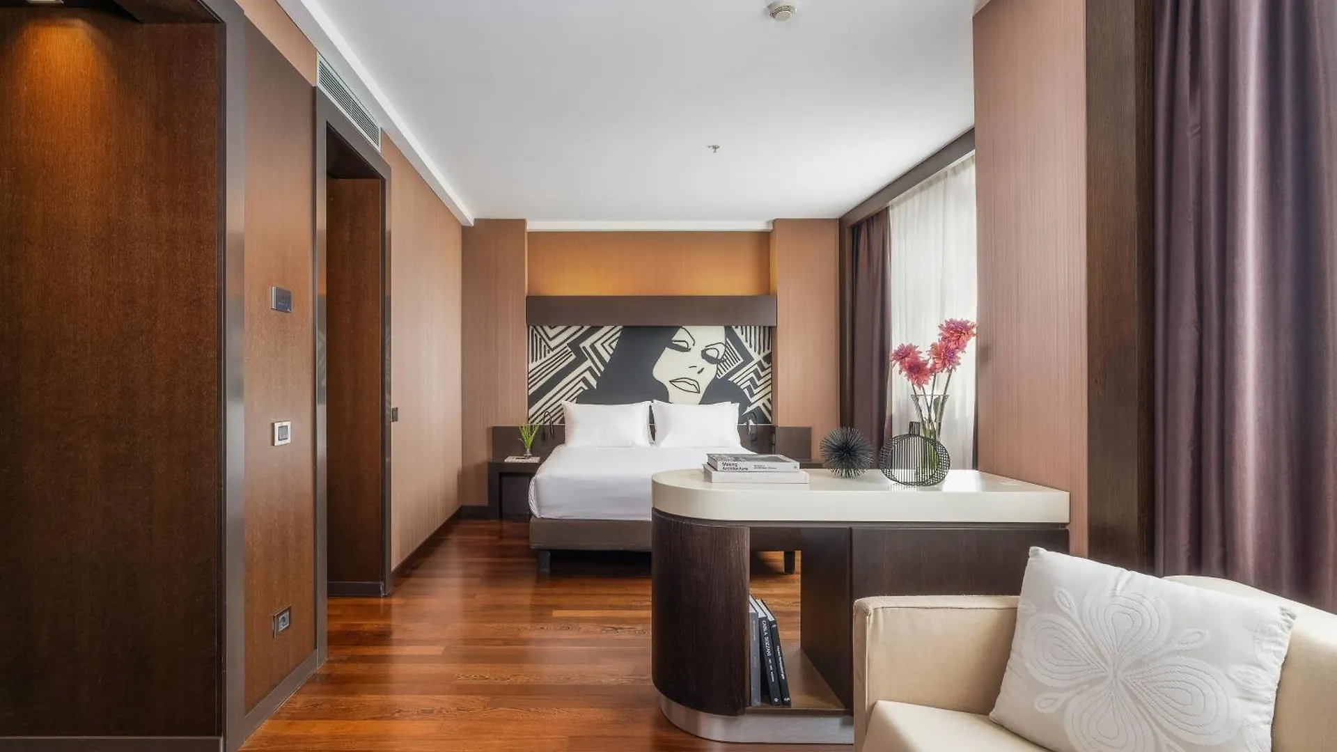 Crowne Plaza Milan City By Ihg 4*,  Italia