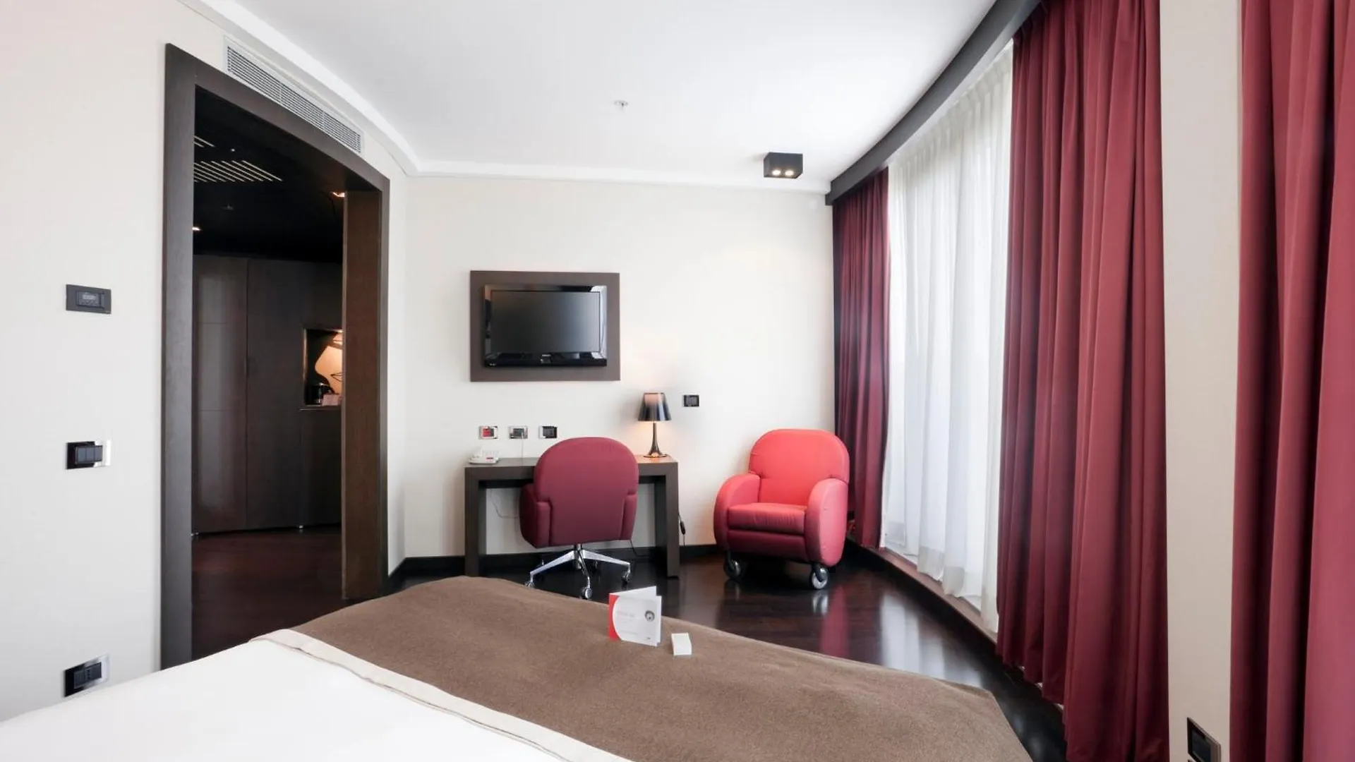Crowne Plaza Milan City By Ihg 4*,  Italia