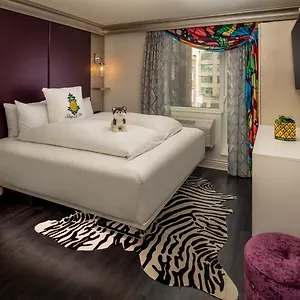 Hotel Staypineapple, An Artful Hotel, Midtown ****