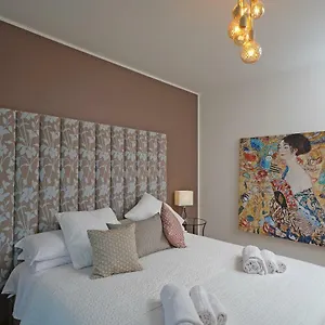  Apartment Torri Centro Italien