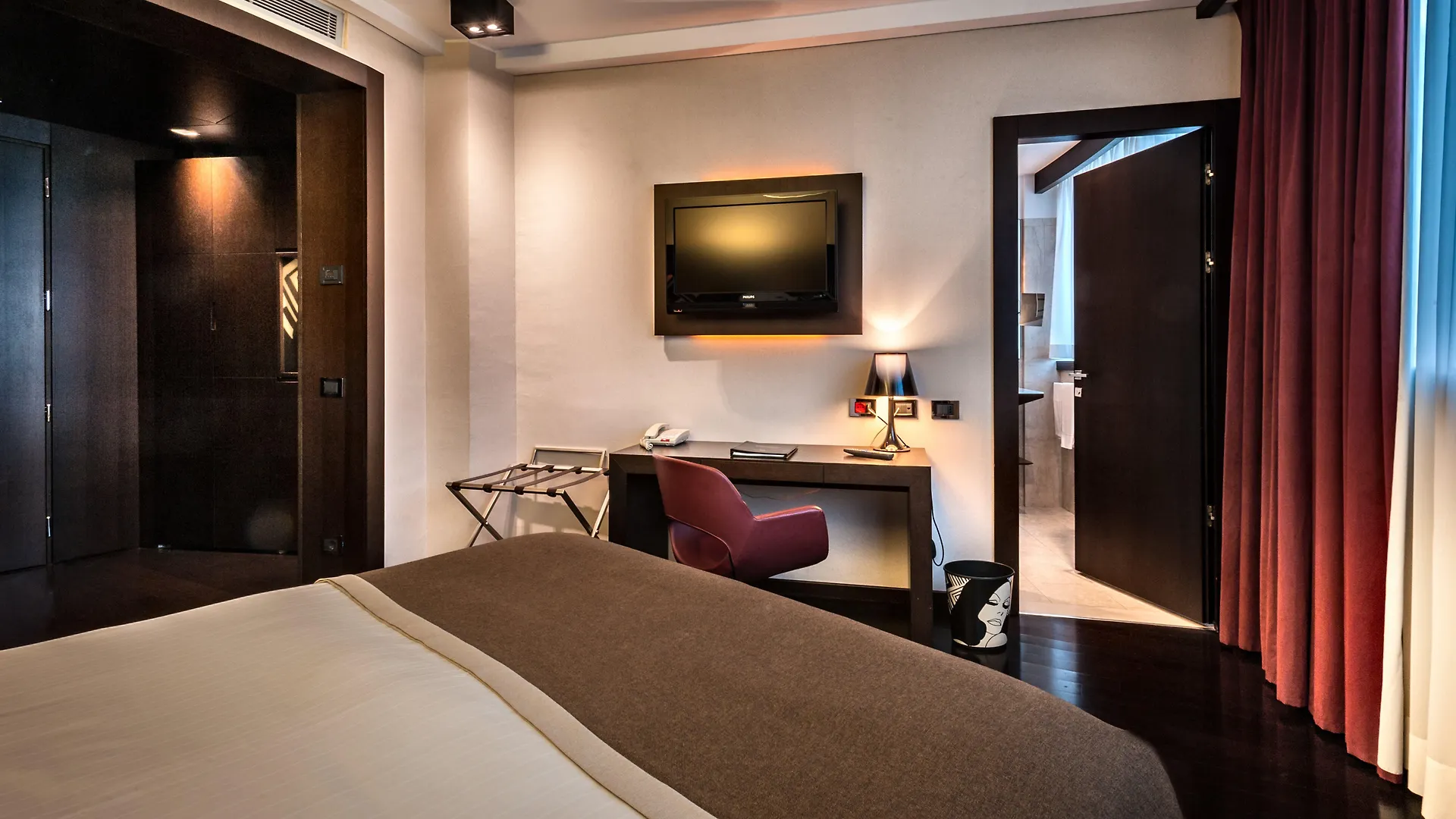Crowne Plaza Milan City By Ihg 4*,  Italy