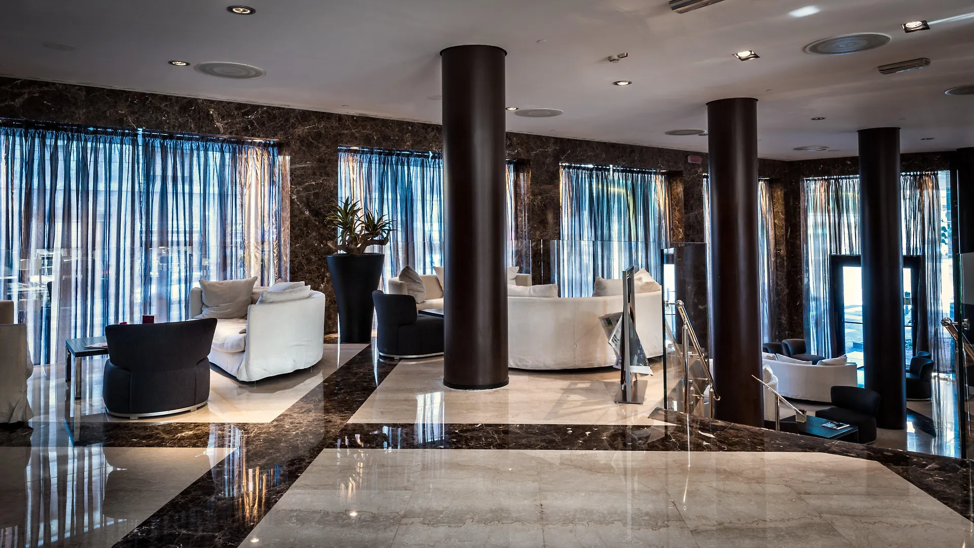 Crowne Plaza Milan City By Ihg Hotel