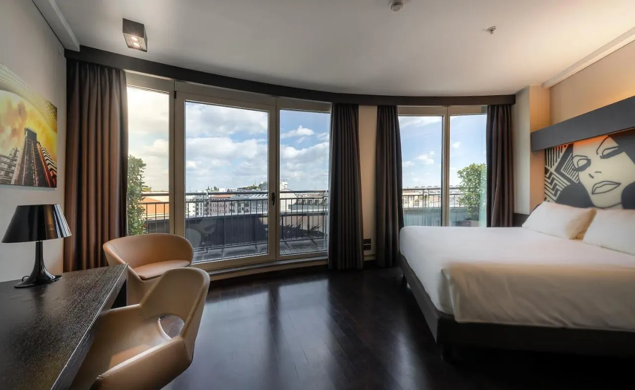 Crowne Plaza Milan City By Ihg Hotel