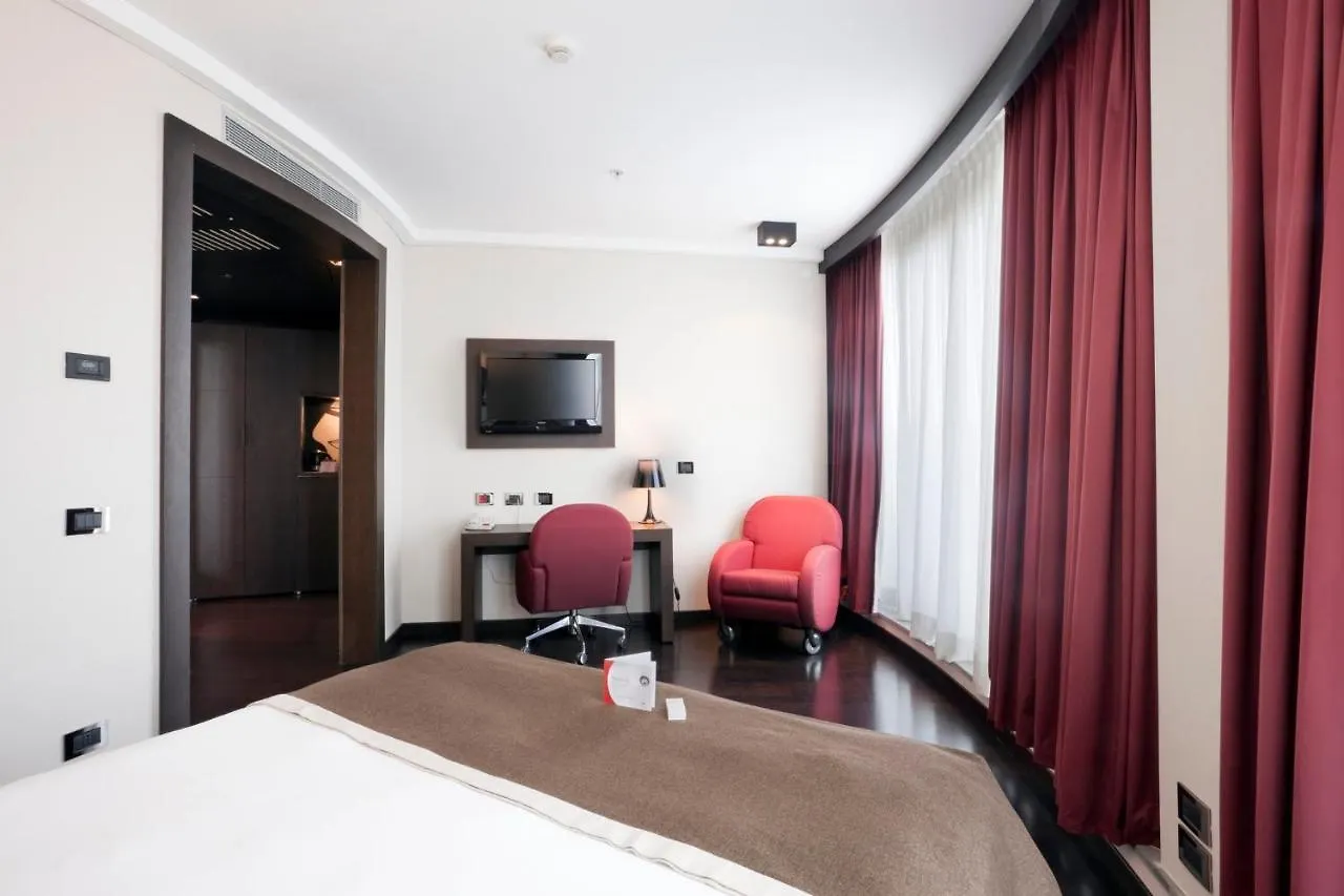 Crowne Plaza Milan City By Ihg Italy