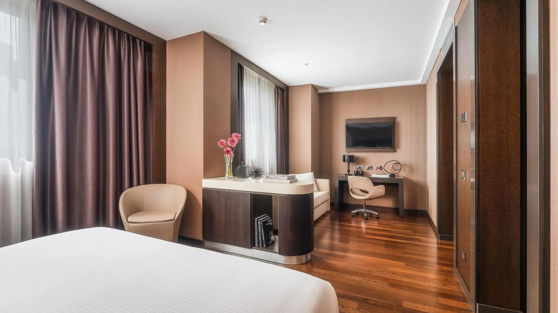 Crowne Plaza Milan City By Ihg 4*,