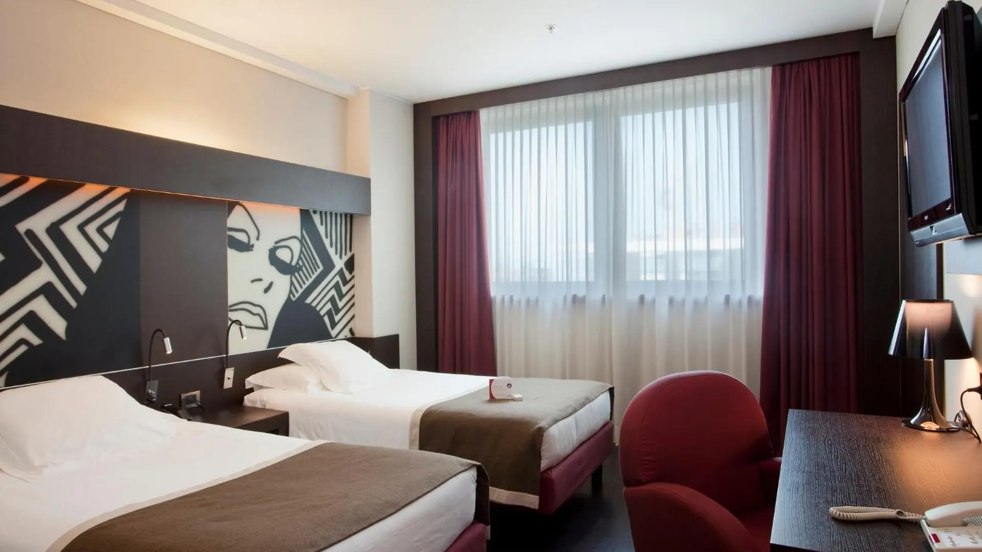 **** Hotel Crowne Plaza Milan City By Ihg Italien